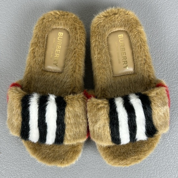 Burberry Kids Faux Fur Hockley Slipper. Size 30. US 12.5. - Picture 3 of 17